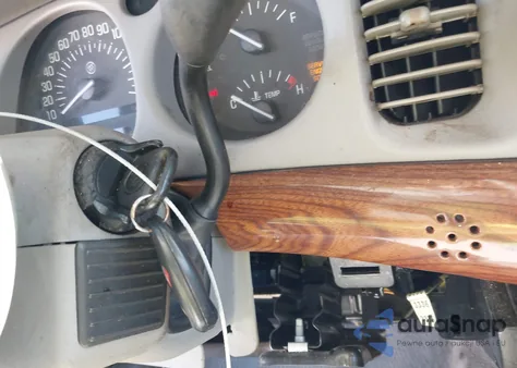 2002 Buick Lesabre Custom из США, поврежденный, VIN 1G4HP54K924215634